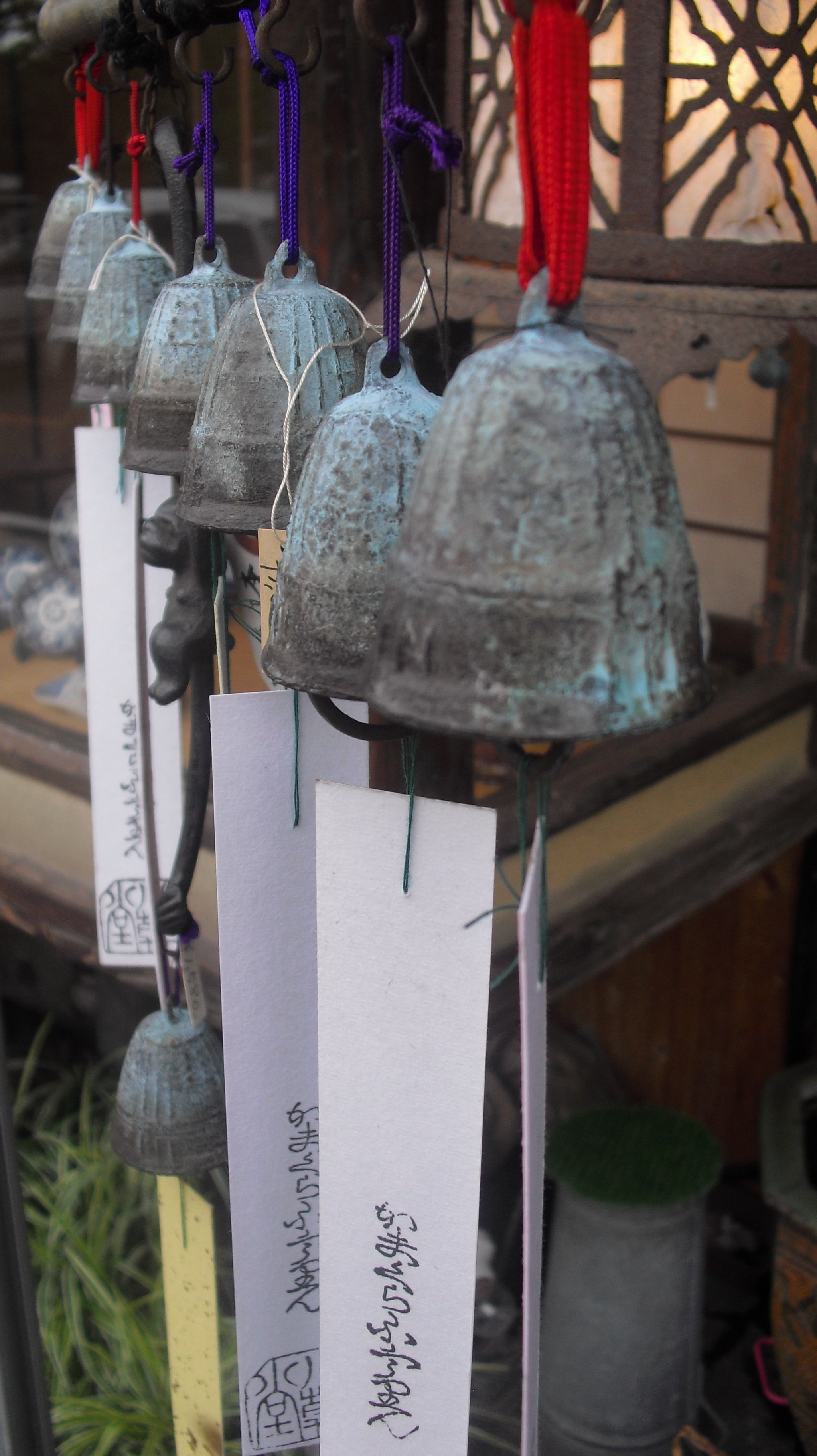 Souffle sacré et tintement d’espoir au cœur de Kamakura